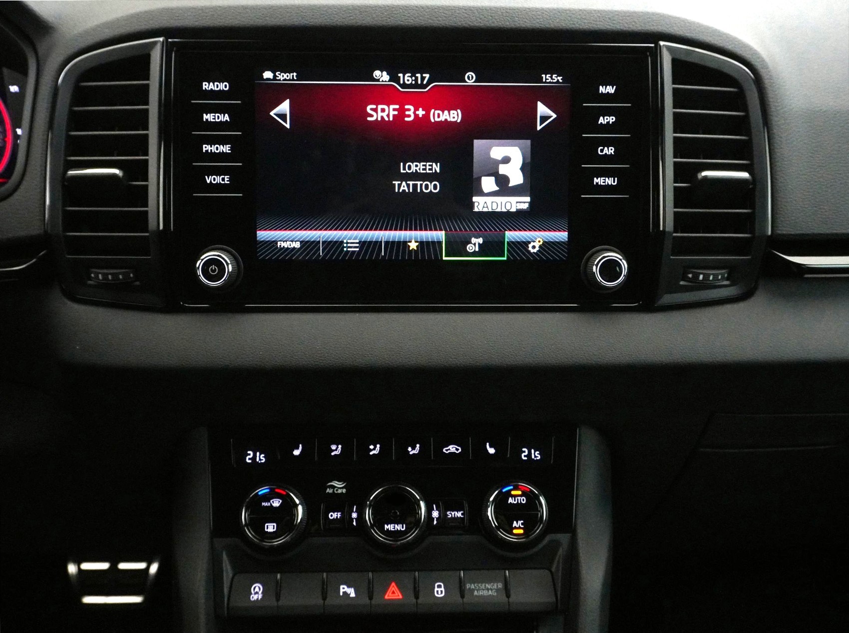 SKODA Karoq 2.0 TSI SportLine DSG 4x4-image-18