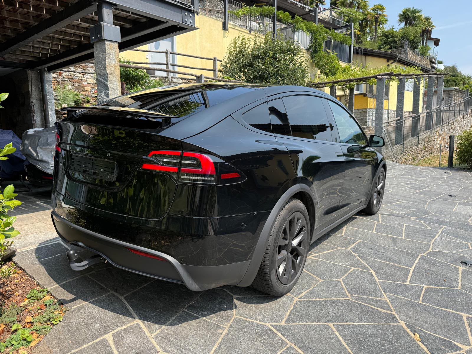 TESLA Palladium AWD 685PS FSD Paket Top gepflegt!-image-2