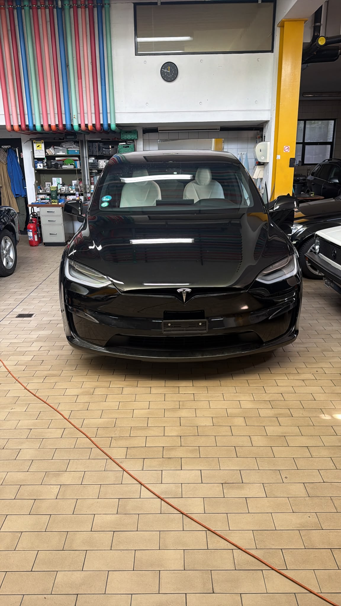 TESLA Palladium AWD 685PS FSD Paket Top gepflegt!-image-10