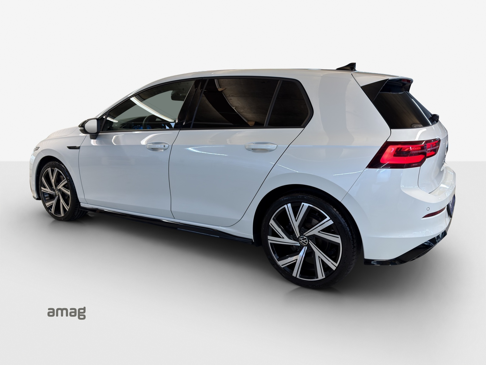 VW Golf 2.0 TSI R-Line DSG 4 Motion-image-2