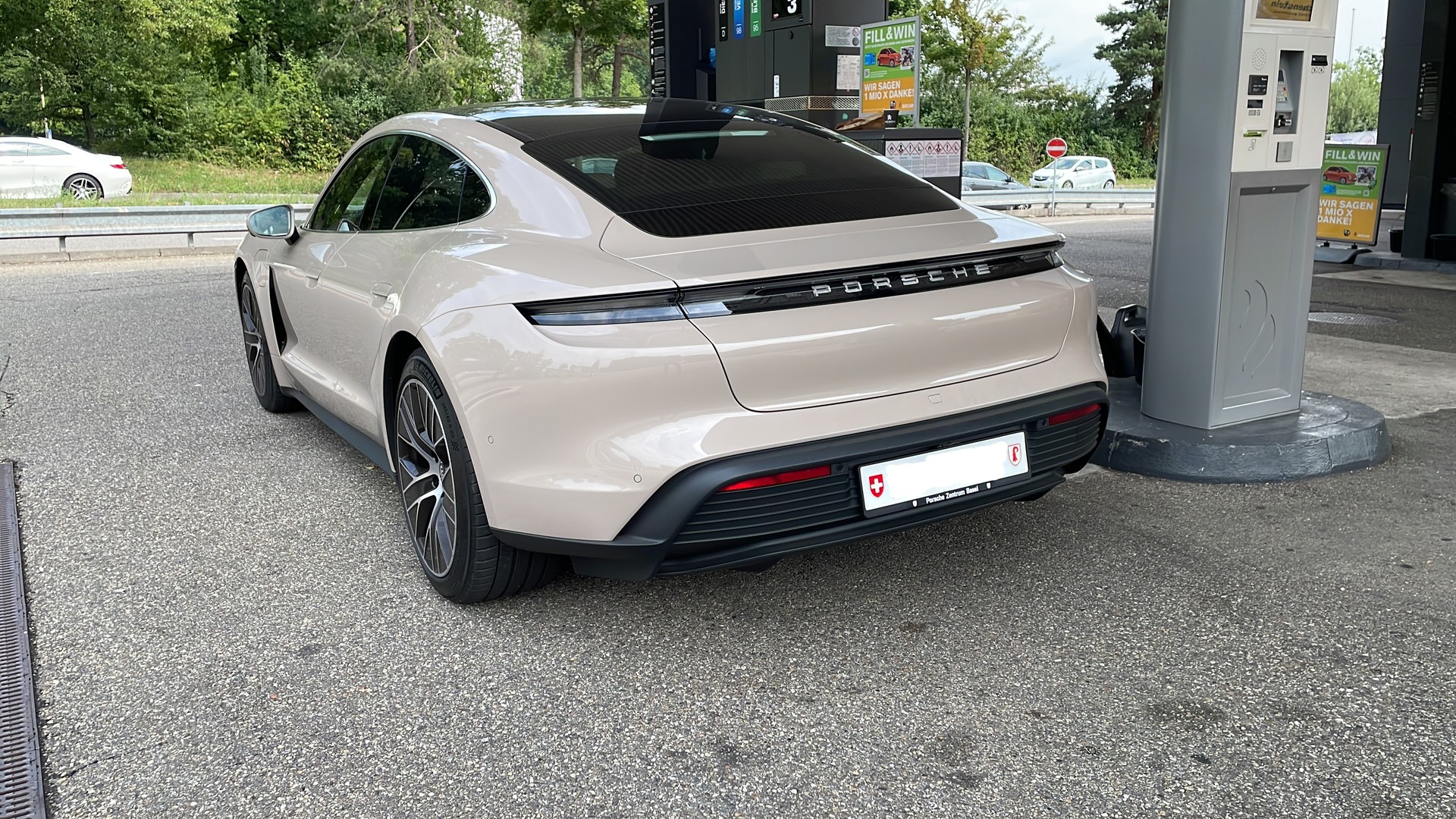 PORSCHE 4S Performance Batterie-image-1