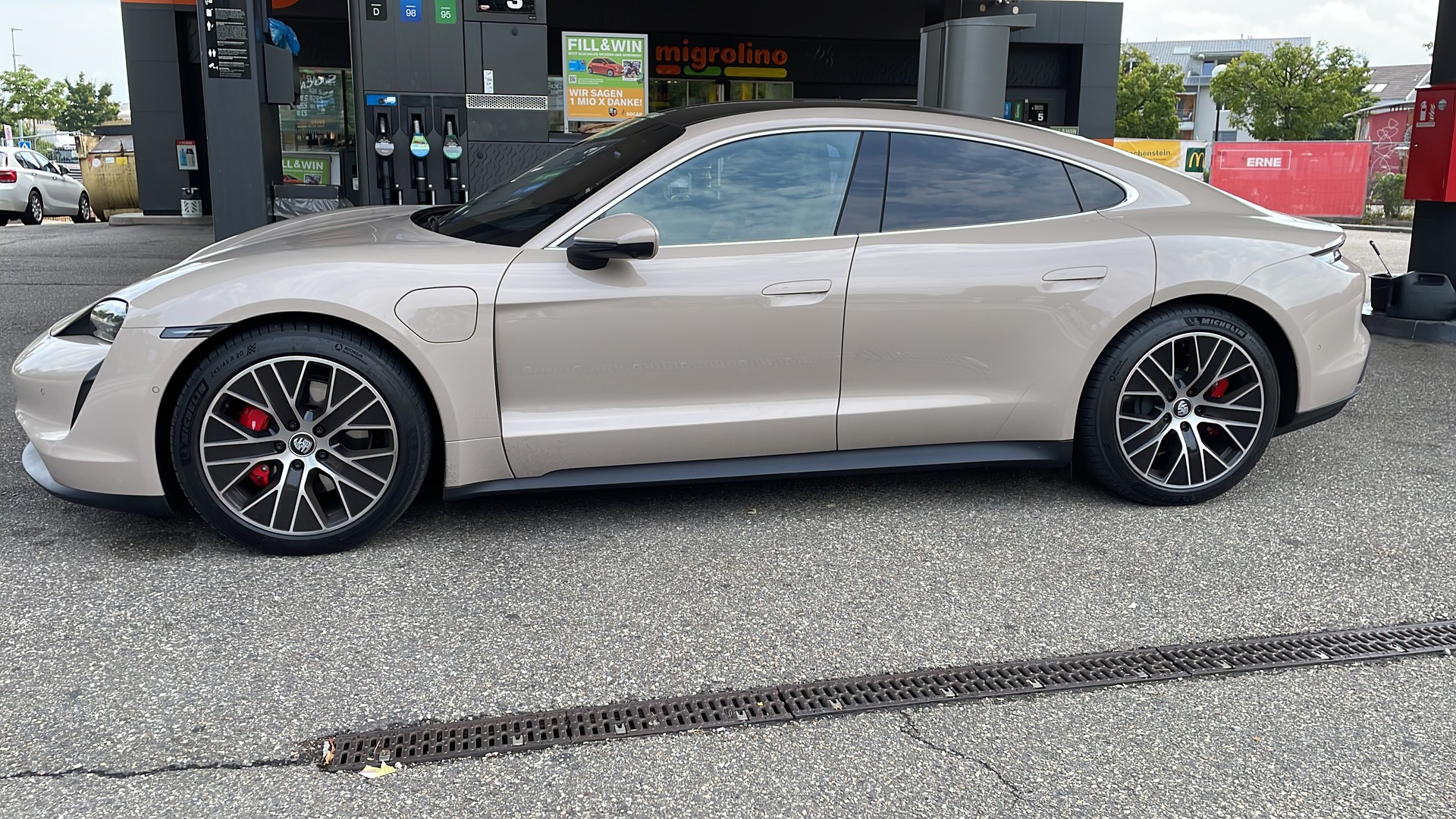 PORSCHE 4S Performance Batterie