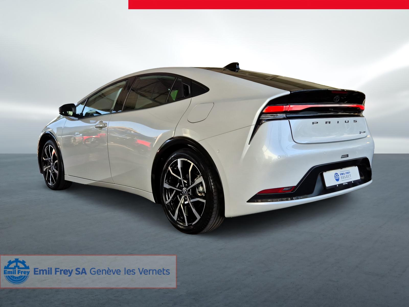 TOYOTA Prius 2.0 Plug-In-Hybrid Premium-image-9