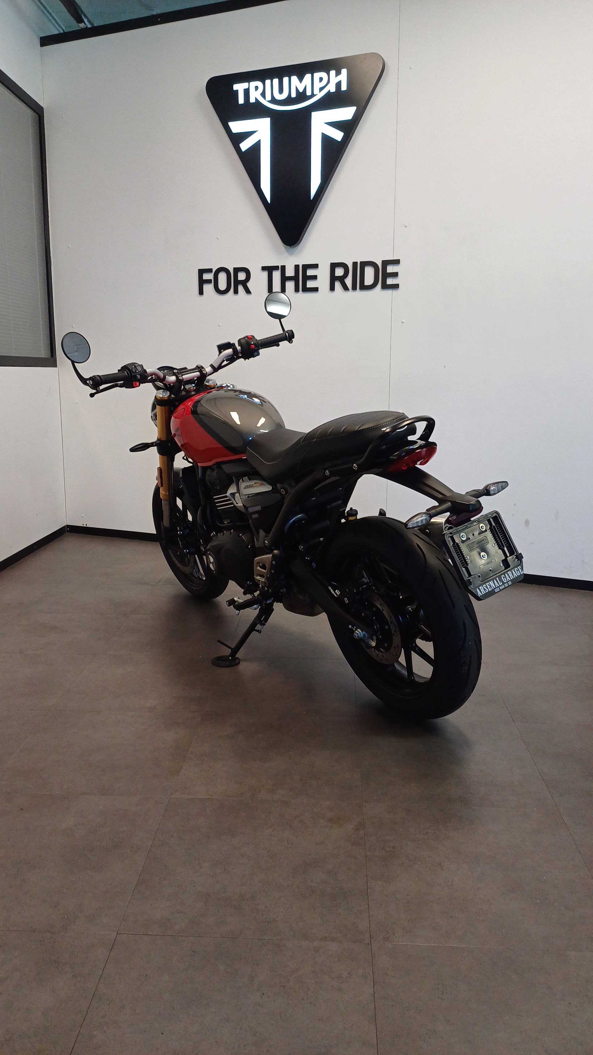 TRIUMPH Speed 400-image-4