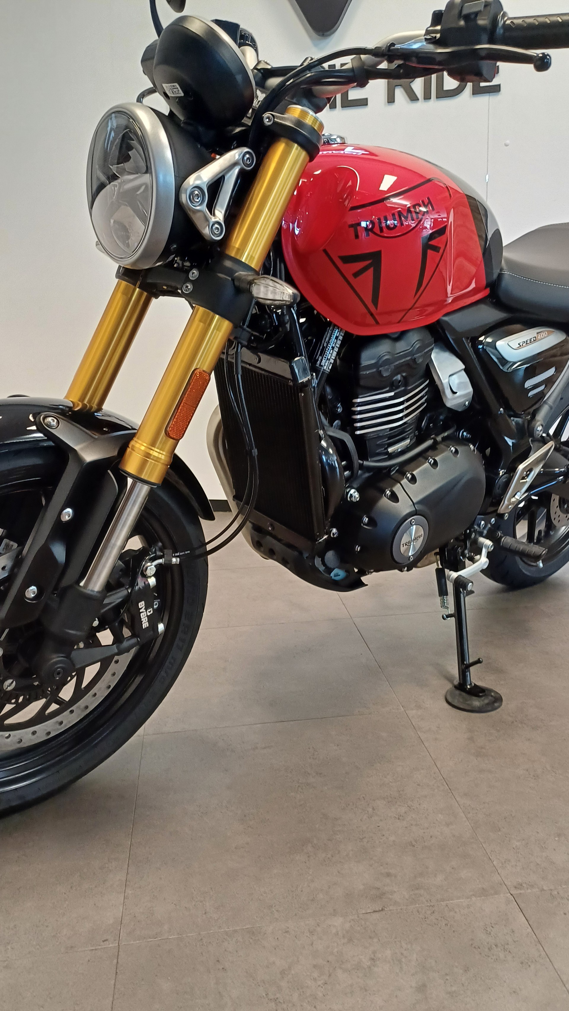 TRIUMPH Speed 400-image-7