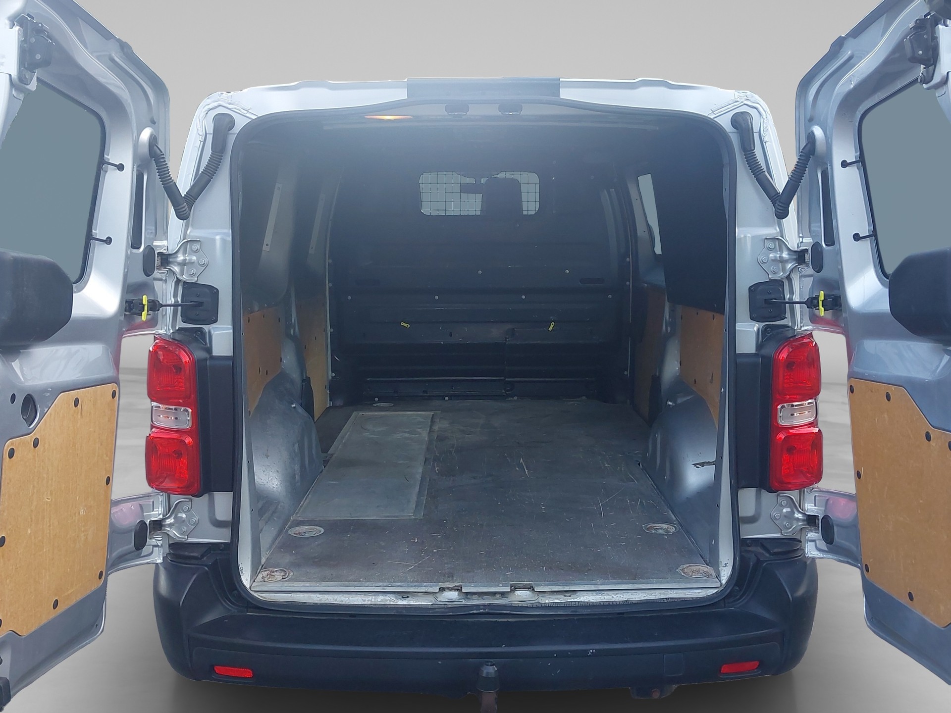 TOYOTA PROACE Van L2 2.0 D Terra 4x4-image-16