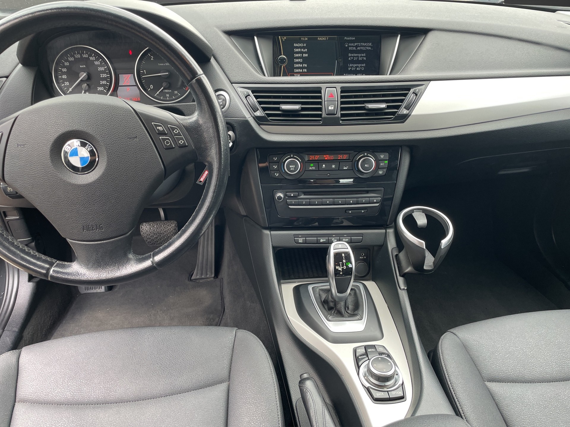 BMW X1 xDrive 20d Steptronic-image-9