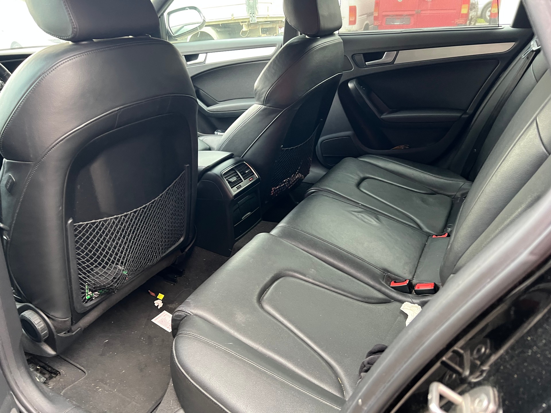AUDI A4 Avant 1.8 TFSI multitronic-image-4