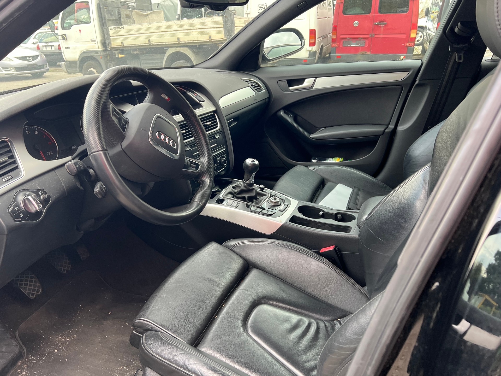 AUDI A4 Avant 1.8 TFSI multitronic-image-5
