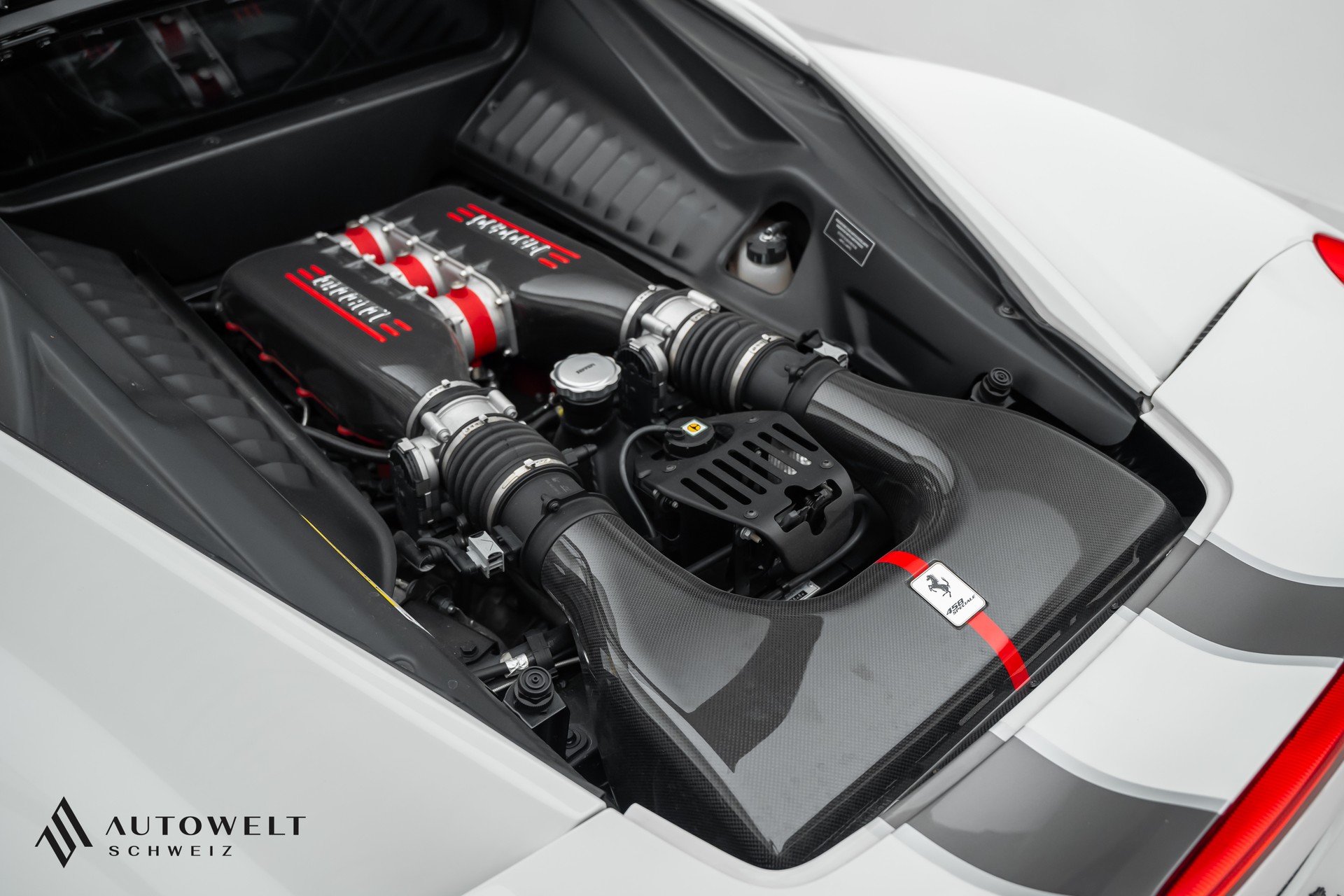 FERRARI 458 Speciale 4.5 V8-showroom-element-2