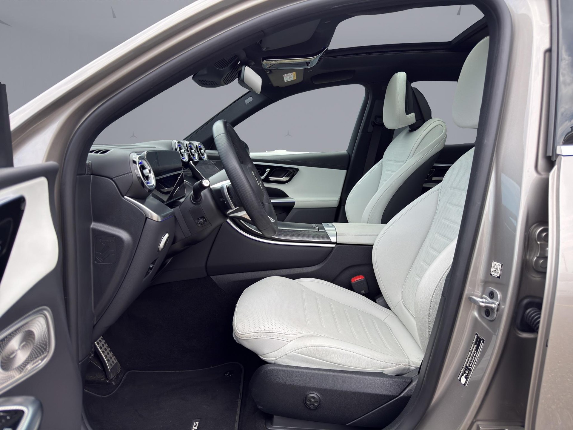 MERCEDES-BENZ GLC 400 e AMG Line 4matic-image-8