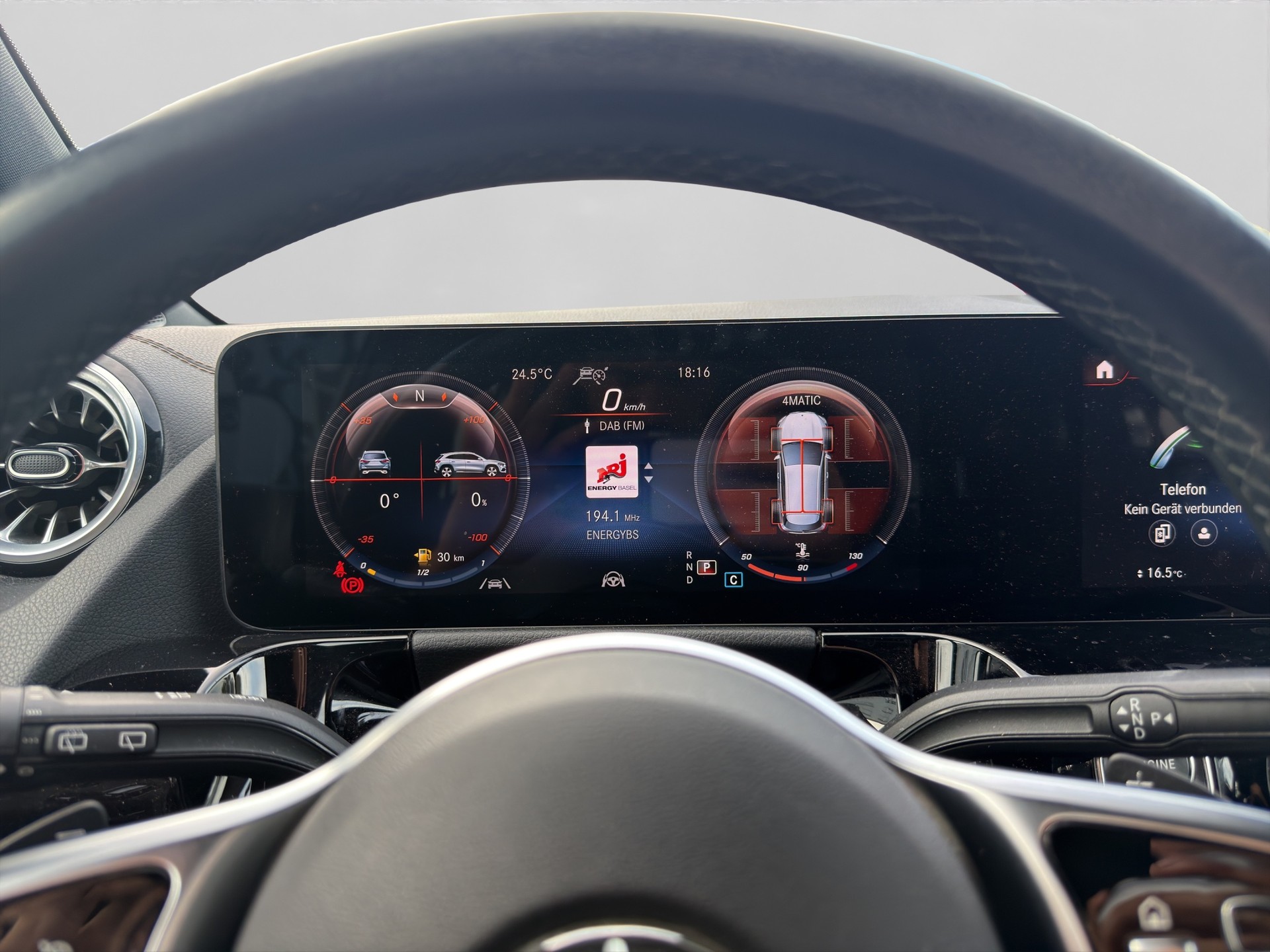MERCEDES-BENZ GLA 250 4Matic Progressive 8G-DCT-image-12