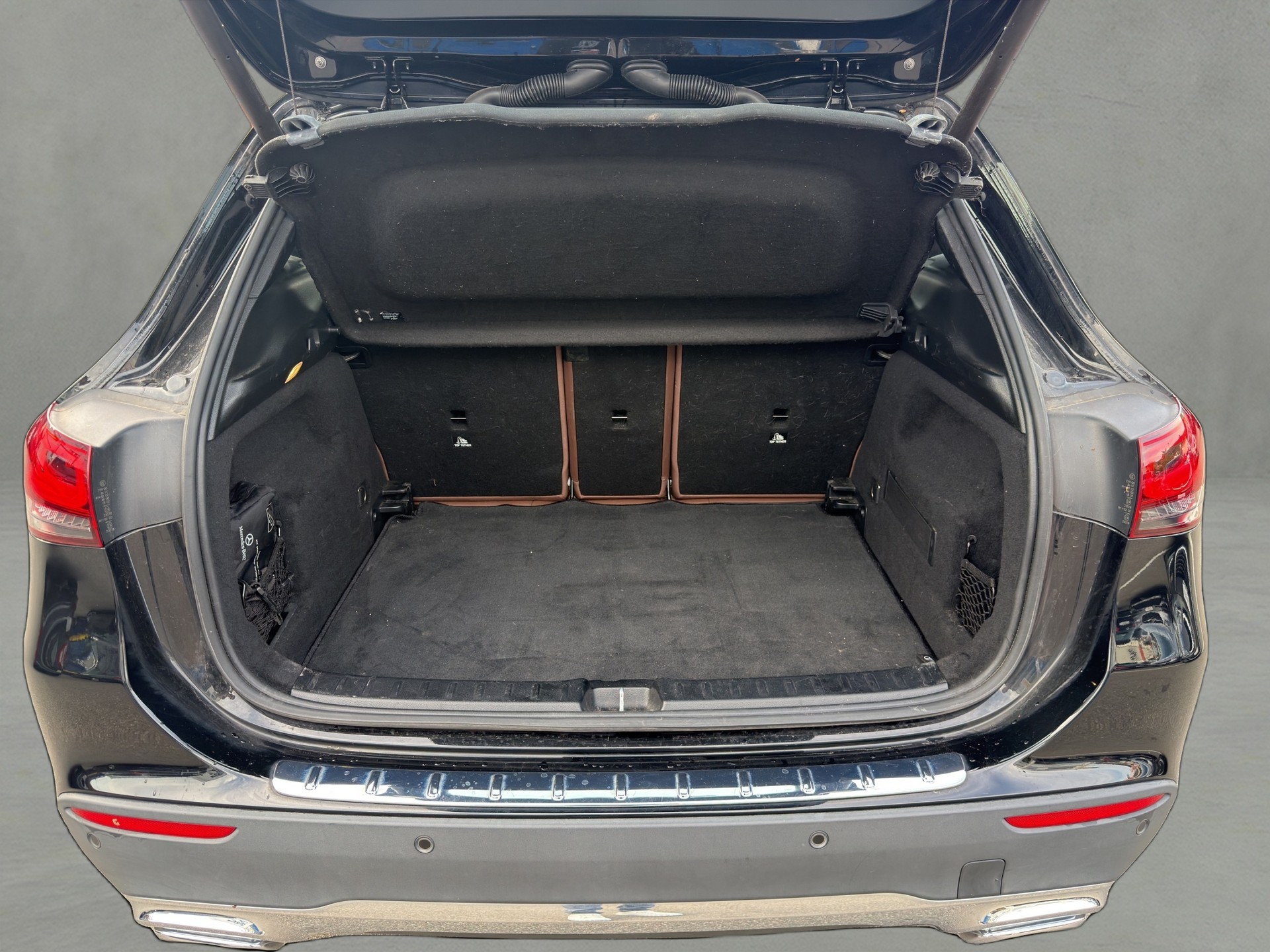 MERCEDES-BENZ GLA 250 4Matic Progressive 8G-DCT-image-15