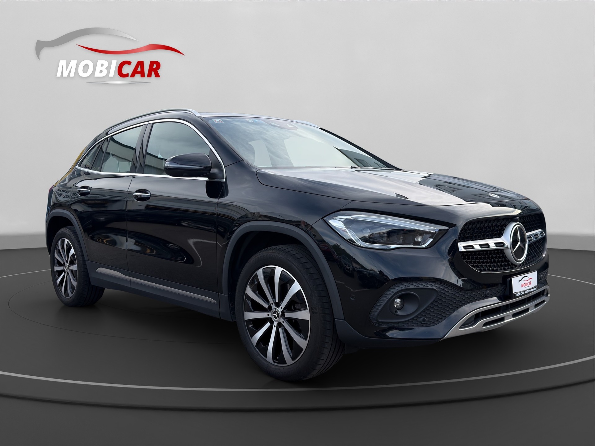 MERCEDES-BENZ GLA 250 4Matic Progressive 8G-DCT-image-6