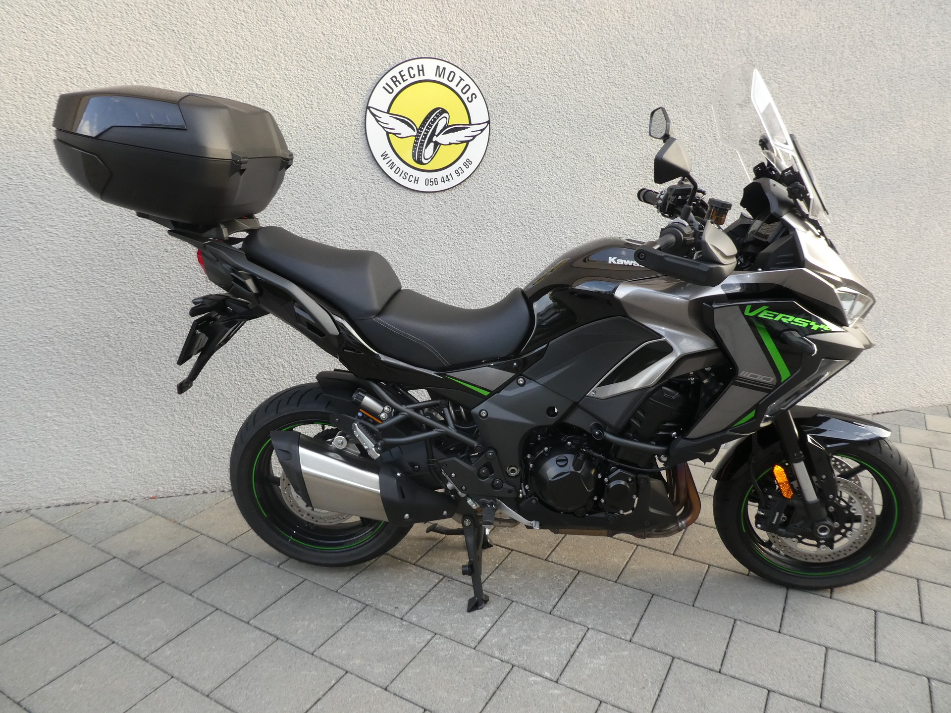 KAWASAKI Versys 1100-showroom-element-2