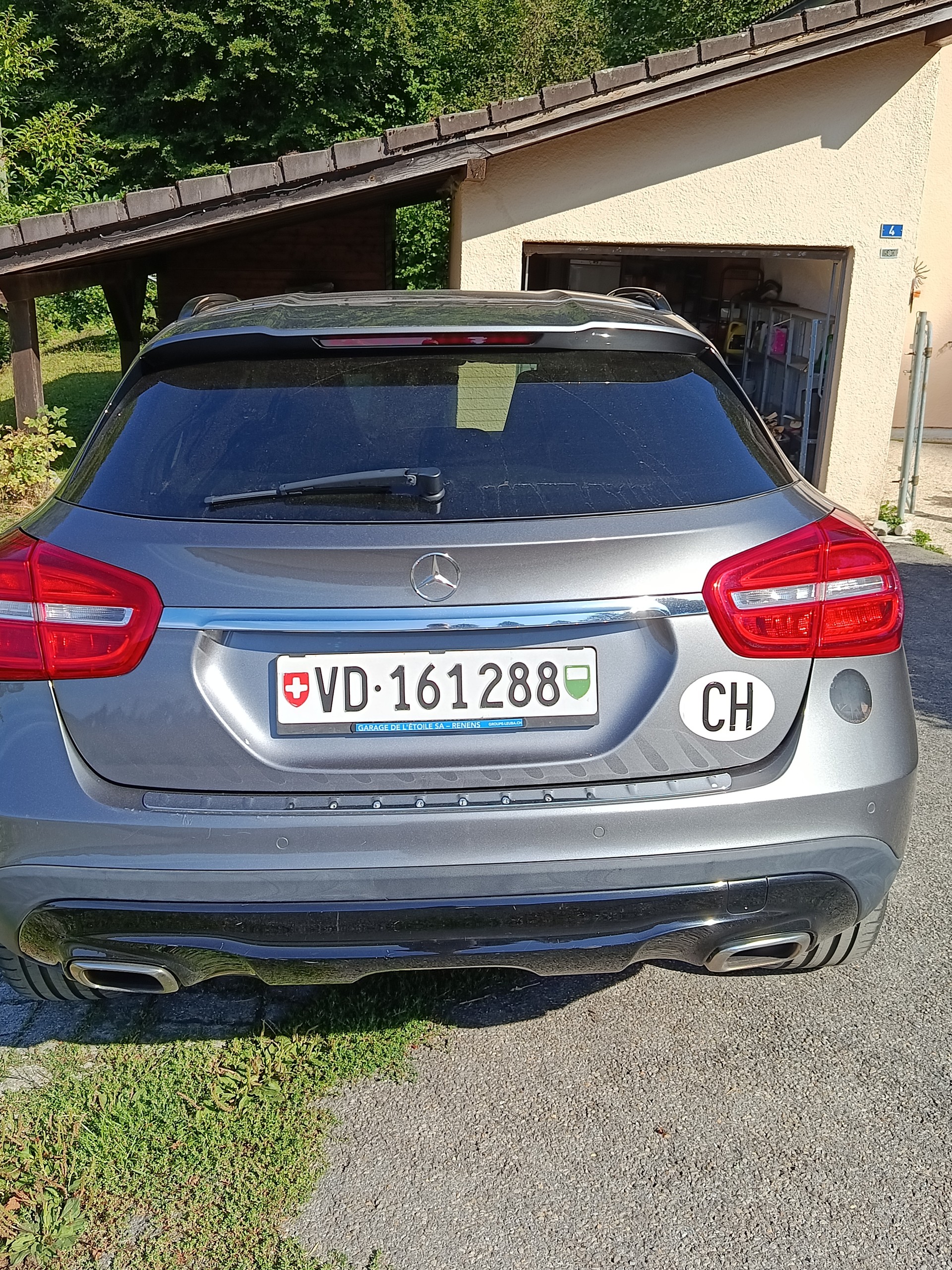 MERCEDES-BENZ GLA 200 Night Star-image-2