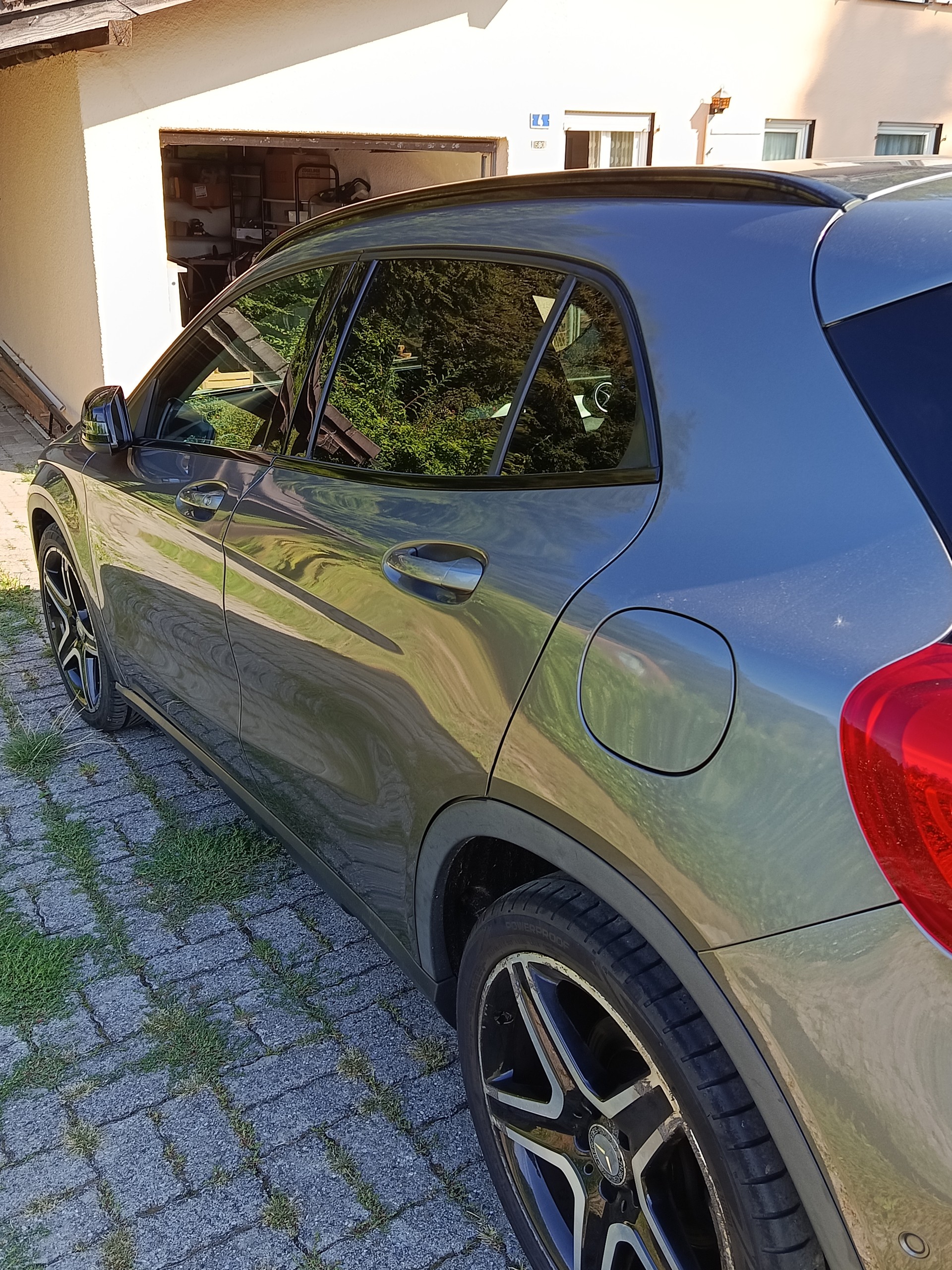 MERCEDES-BENZ GLA 200 Night Star-image-3