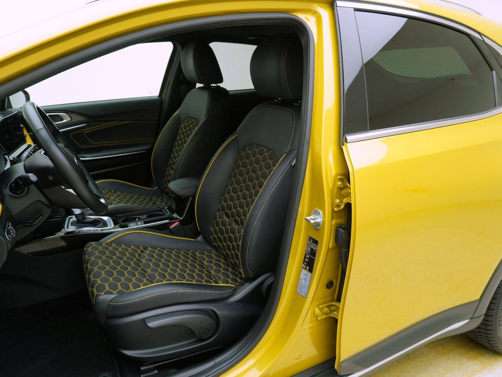 KIA Xceed 1.4 T-GDi Style-image-9