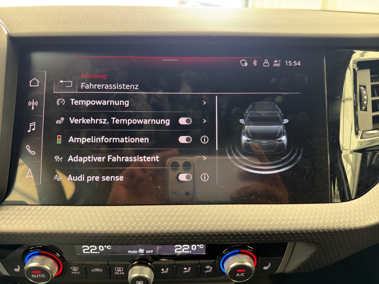AUDI A1 Sportback 35 TFSI Intense S-tronic - Navi - LED-Scheinwerfer - Rückfahrkamera-image-9