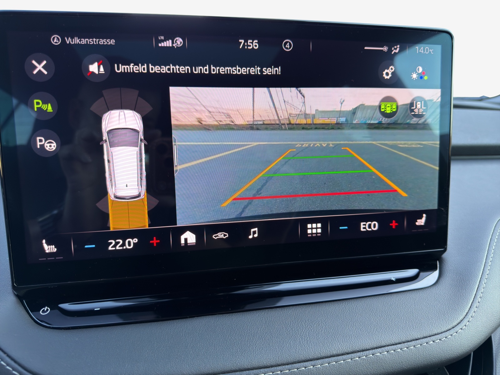 SKODA Enyaq iV 80 SportLine Ultra-image-14