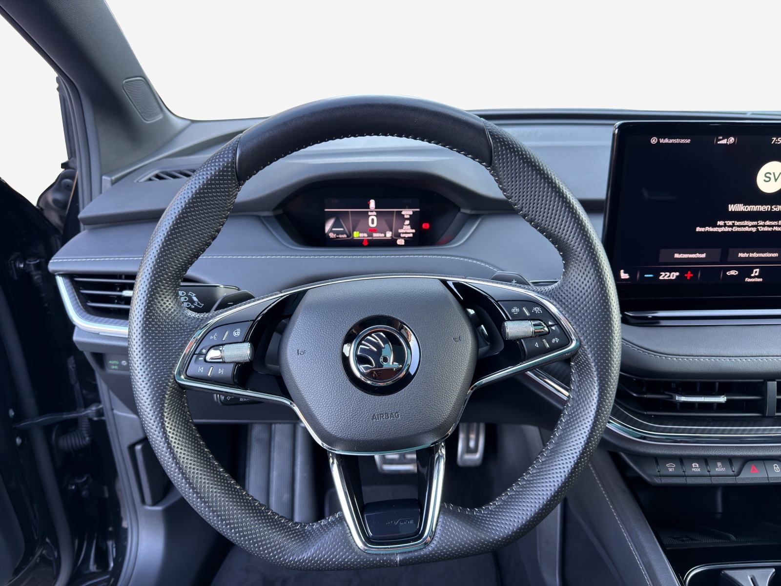 SKODA Enyaq iV 80 SportLine Ultra-image-9