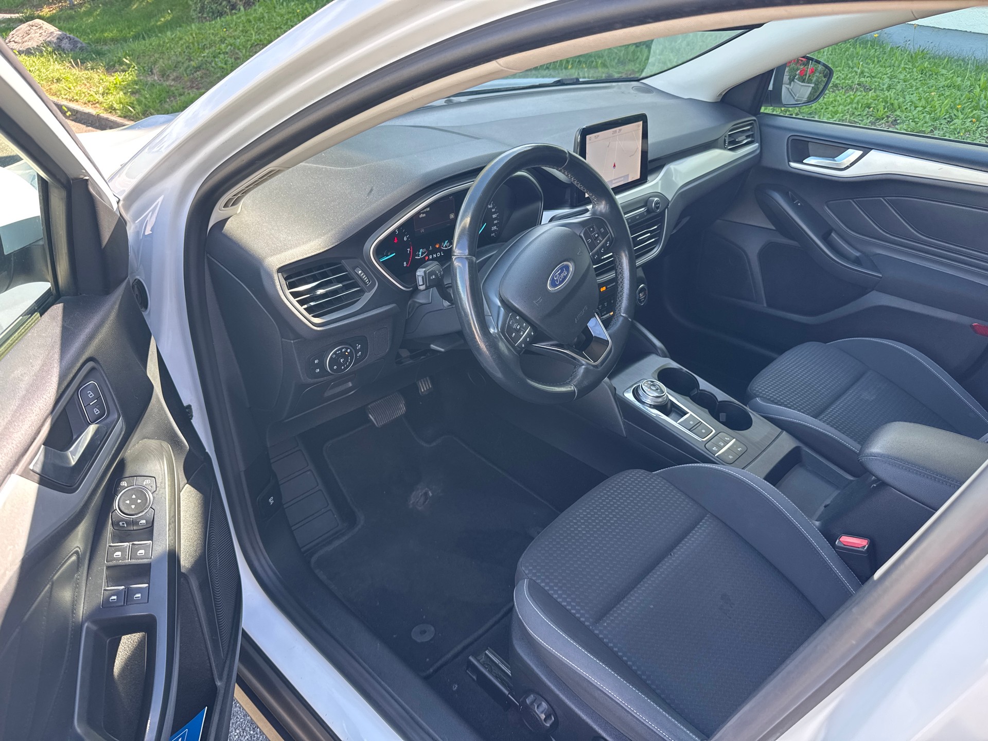 FORD Focus 1.5 SCTi Titanium X Automatic-image-7