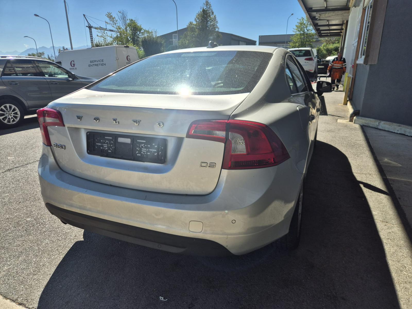 VOLVO S60 D3-image-3
