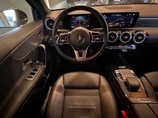 MERCEDES-BENZ A 180 Progressive 7G-DCT-image-15