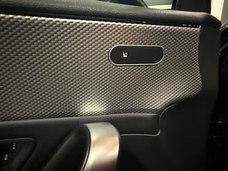 MERCEDES-BENZ A 180 Progressive 7G-DCT-image-24