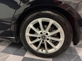 MERCEDES-BENZ A 180 Progressive 7G-DCT-image-27