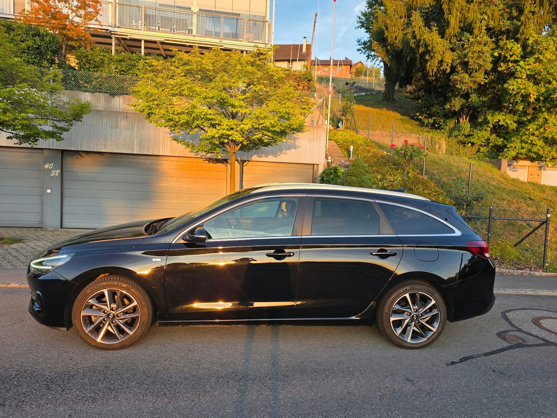 HYUNDAI Wagon 1.5 T-GDi Vertex 48V MH DCT-image-1