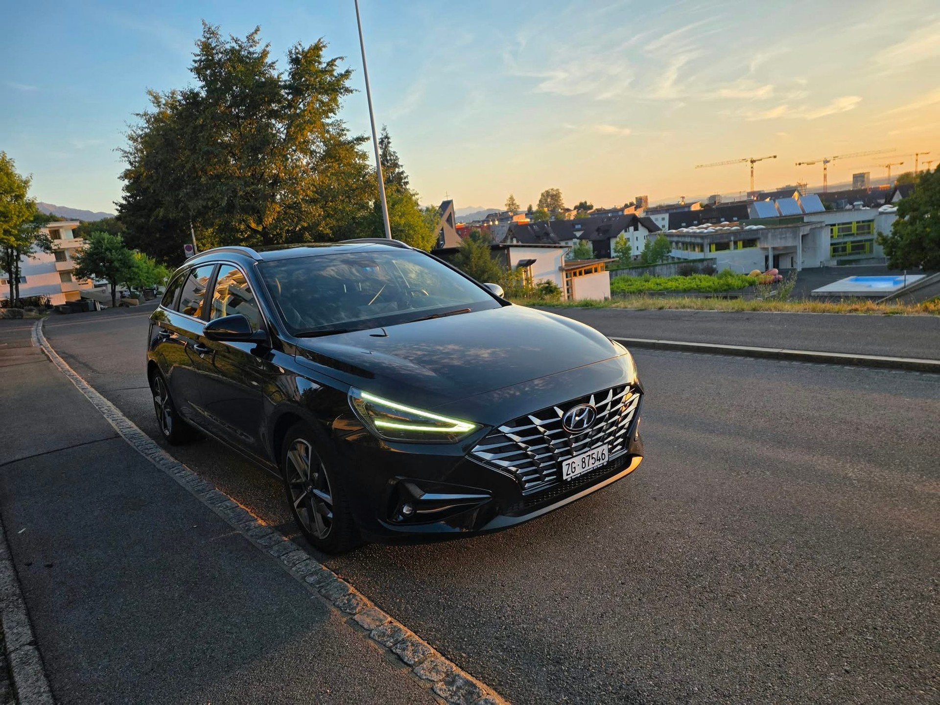 HYUNDAI Wagon 1.5 T-GDi Vertex 48V MH DCT-image-2