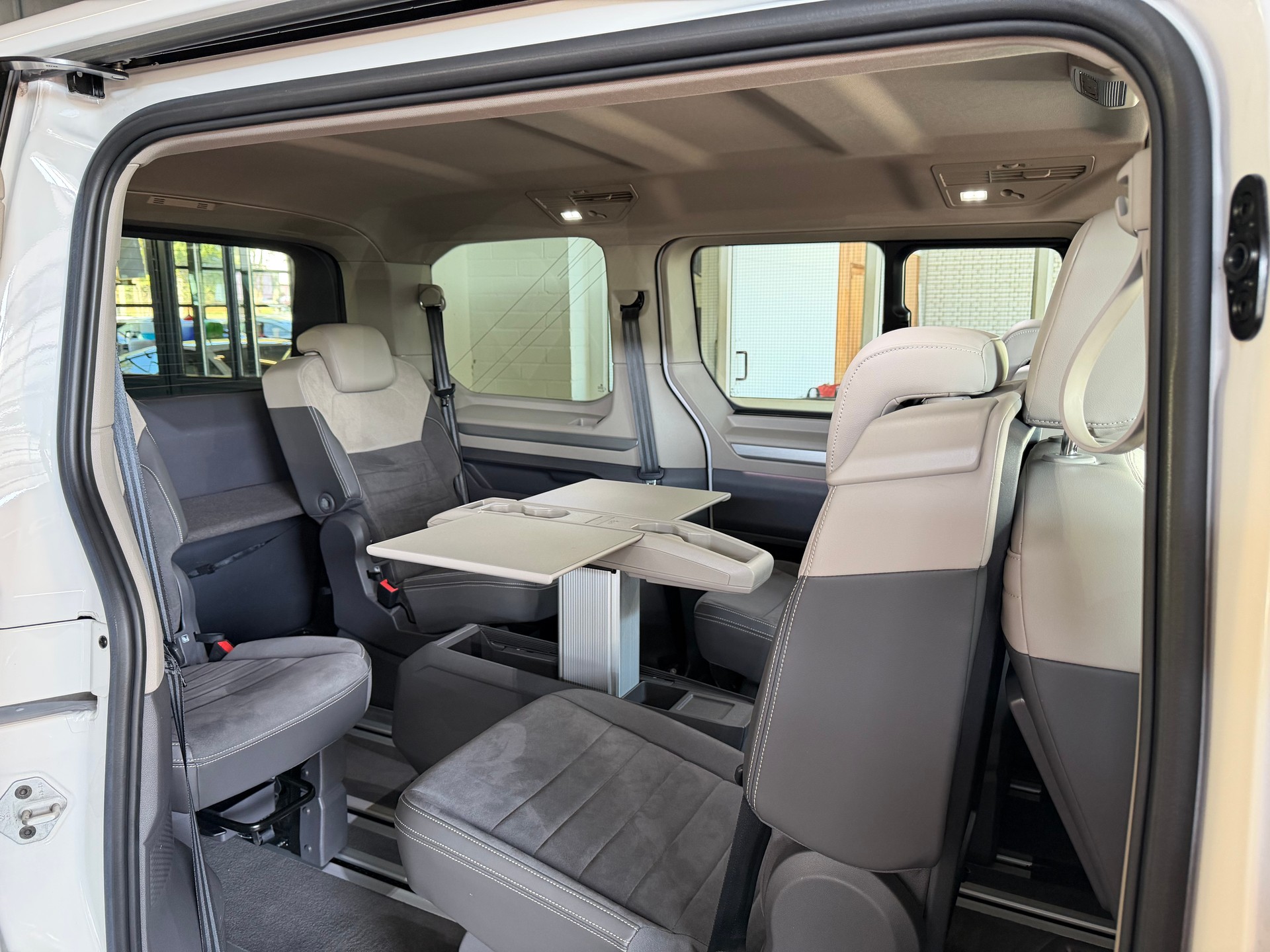 VW Multivan 2.0 TSI Style DSG * 204 PS *-image-9