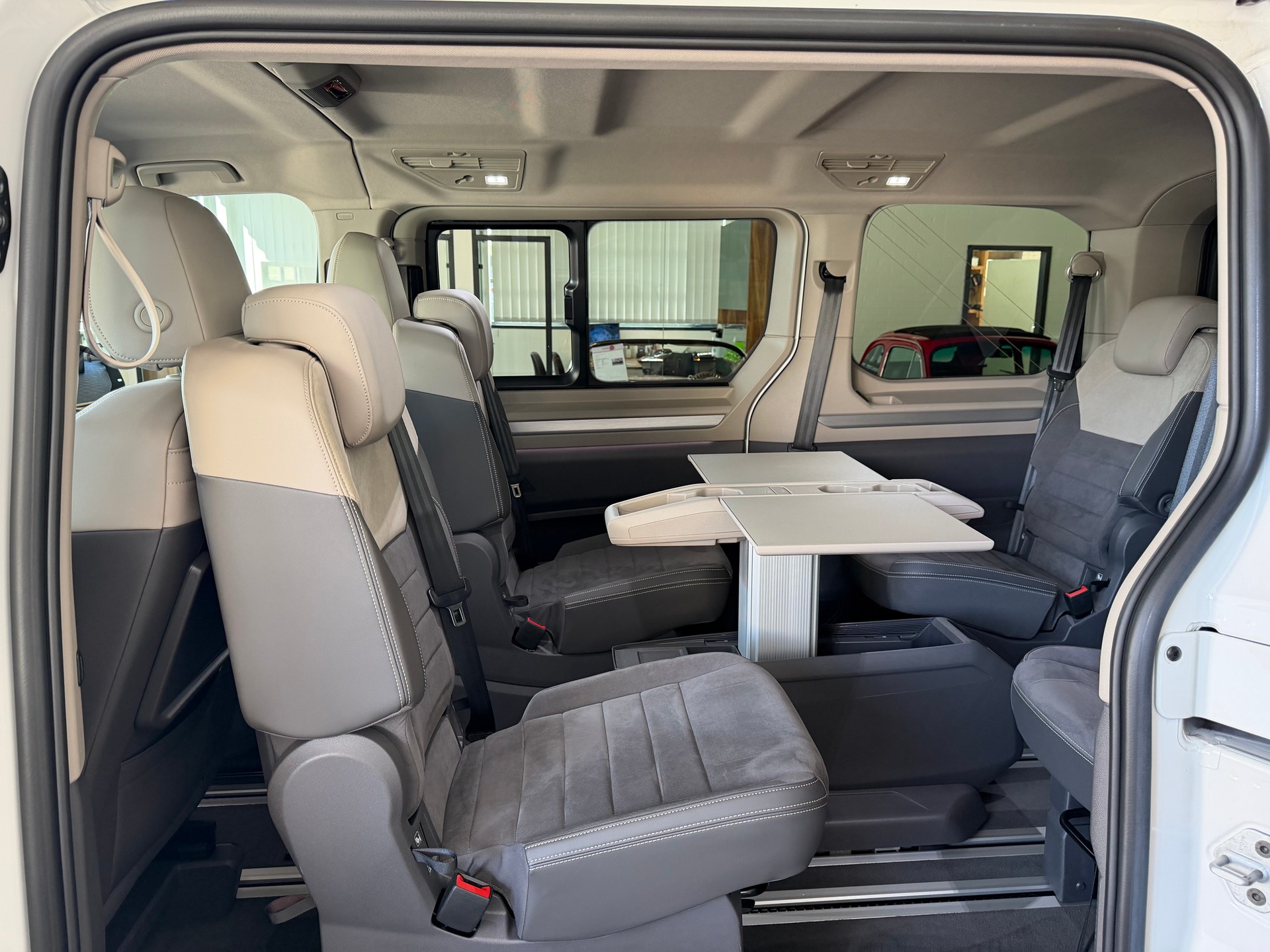 VW Multivan 2.0 TSI Style DSG * 204 PS *-image-12