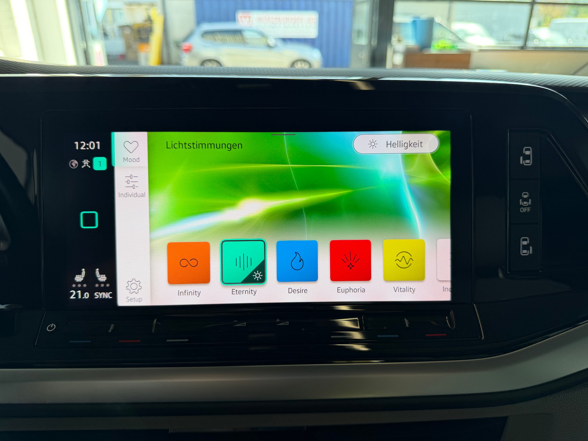 VW Multivan 2.0 TSI Style DSG * 204 PS *-image-20