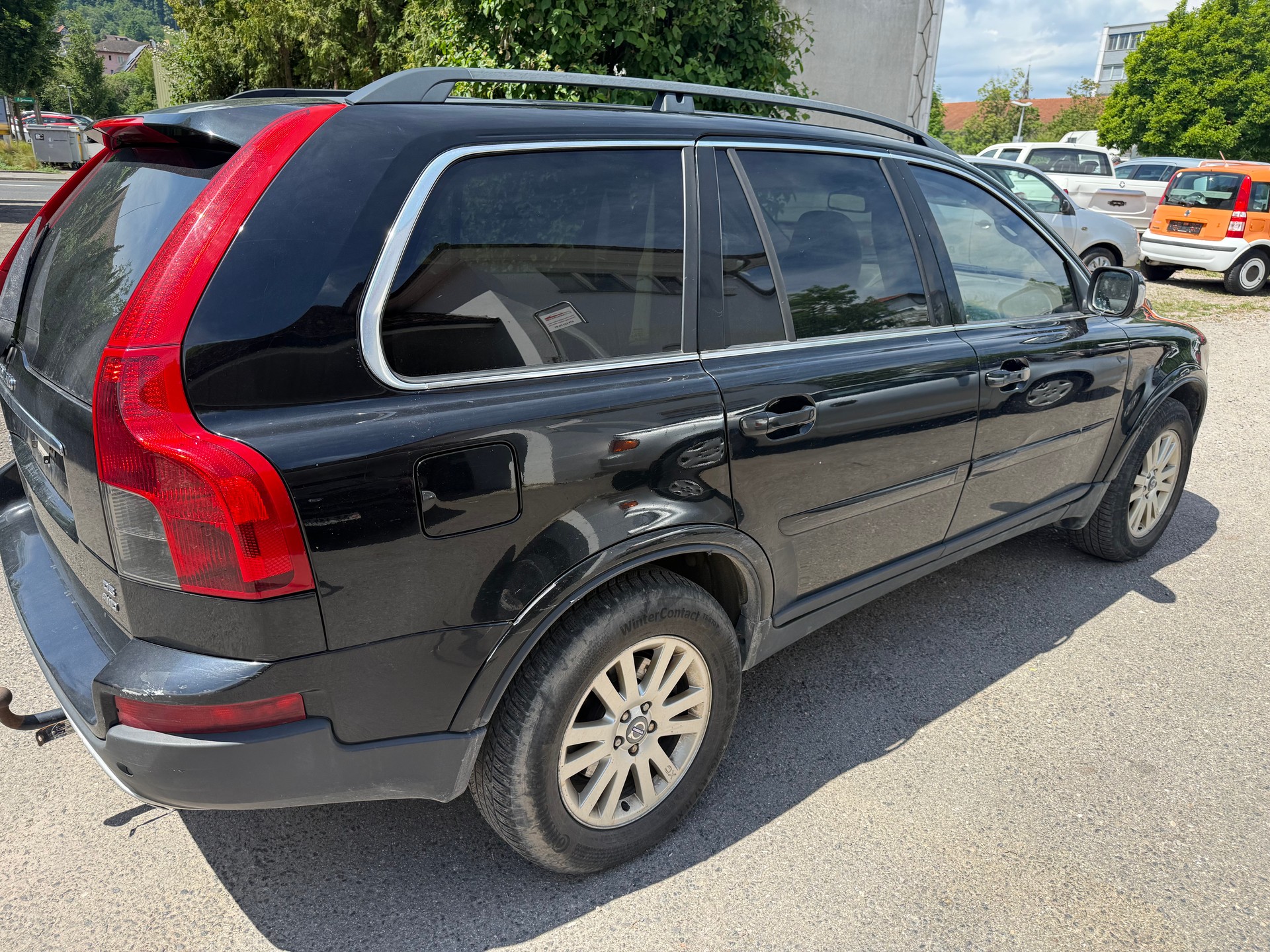 VOLVO XC90 D5 AWD Momentum-image-4