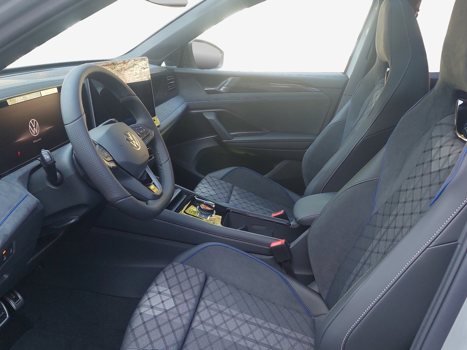 VW Tiguan 2.0 TSI DSG R-Line Plus 4Motion-image-7