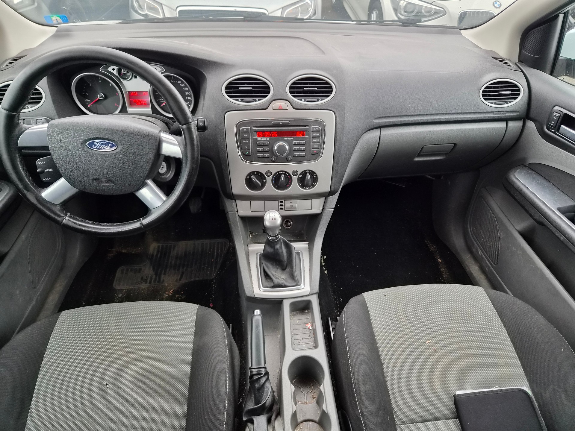 FORD Focus 1.6 TDCi Ambiente-image-9