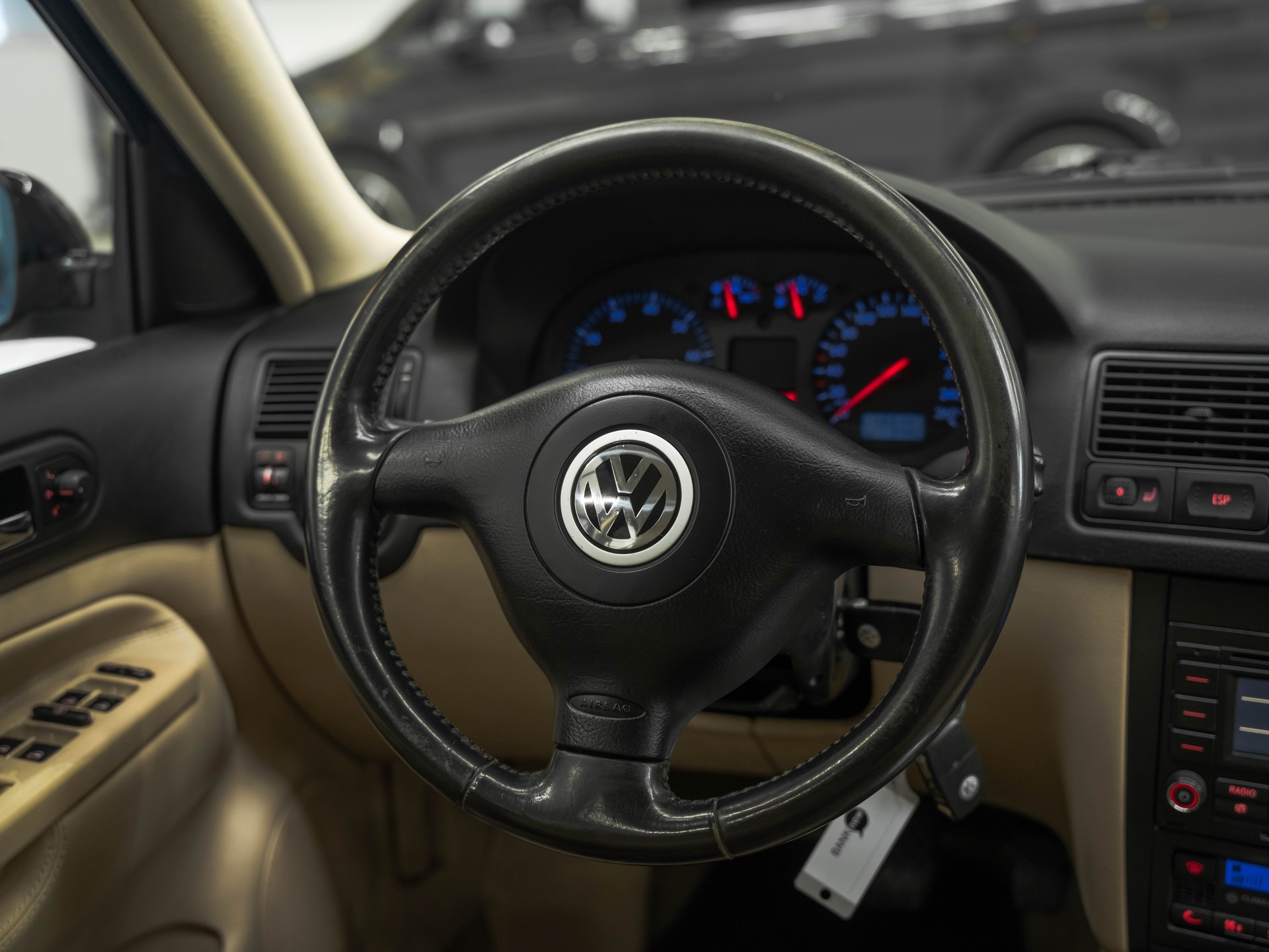 VW Golf 2.3 Highline-image-19