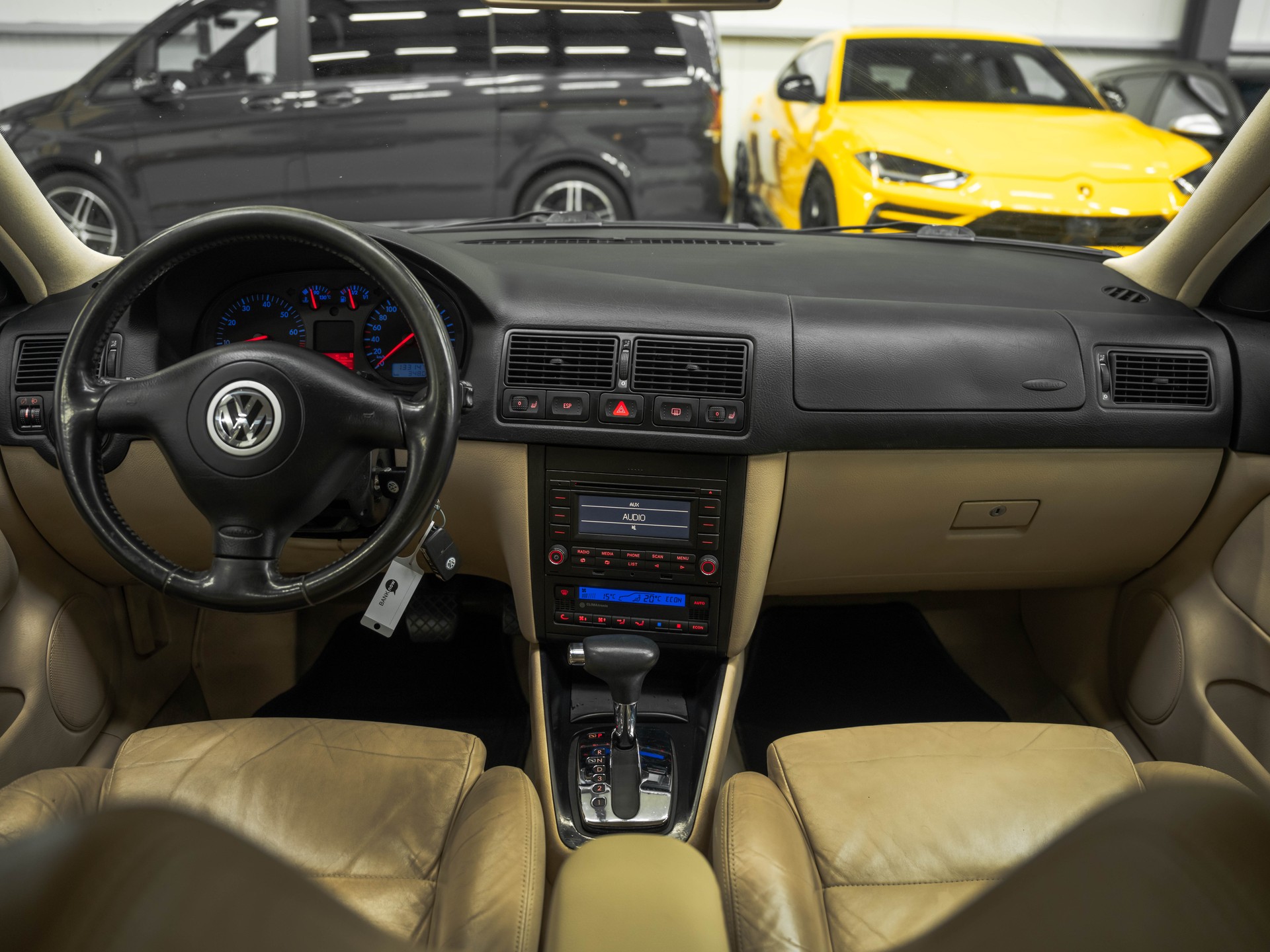 VW Golf 2.3 Highline-image-6