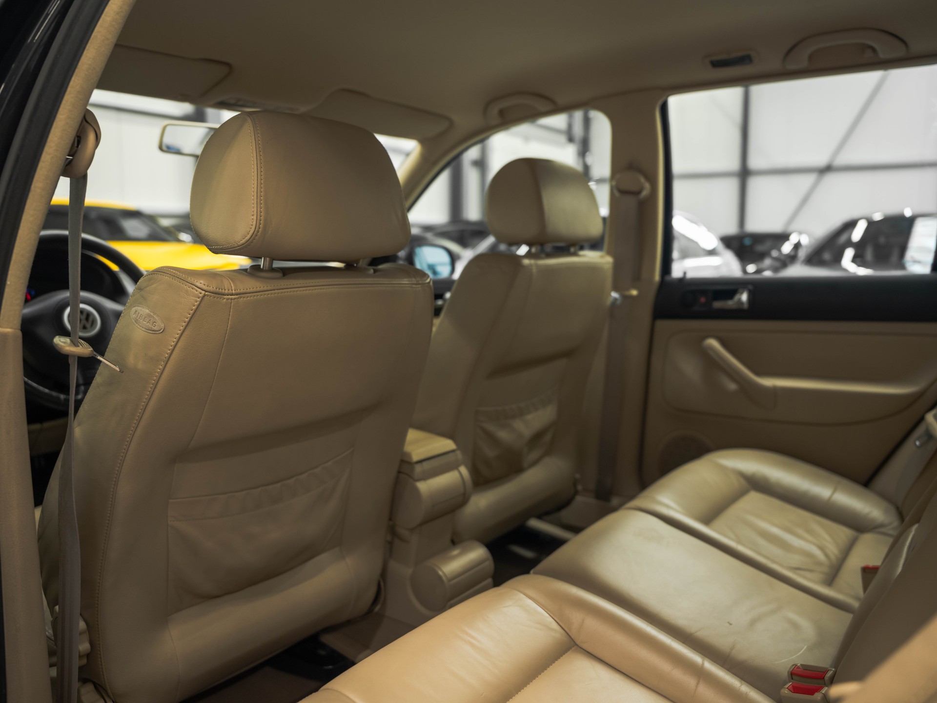 VW Golf 2.3 Highline-image-10