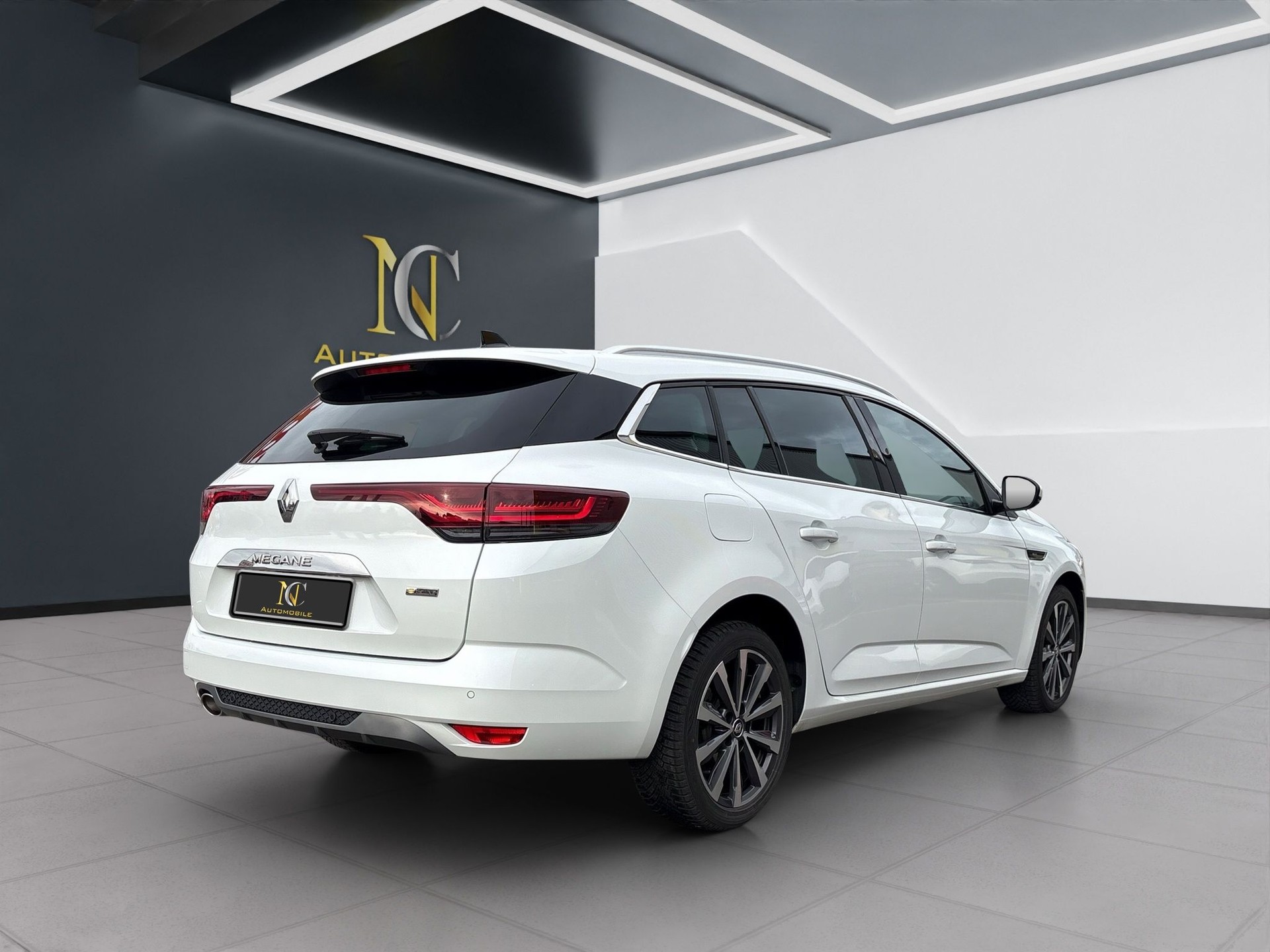 RENAULT Megane Mégane Grandtour 1.3 16V R.S. Line EDC-image-5