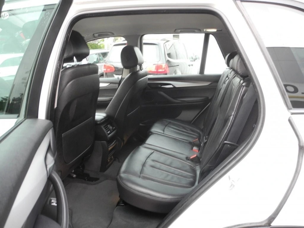BMW X5 xDrive 25d Steptronic ** 7-Plätzer ** Voll-Leder Ausstattung ** Autobhan Kilometer ** ab MFK *-image-9