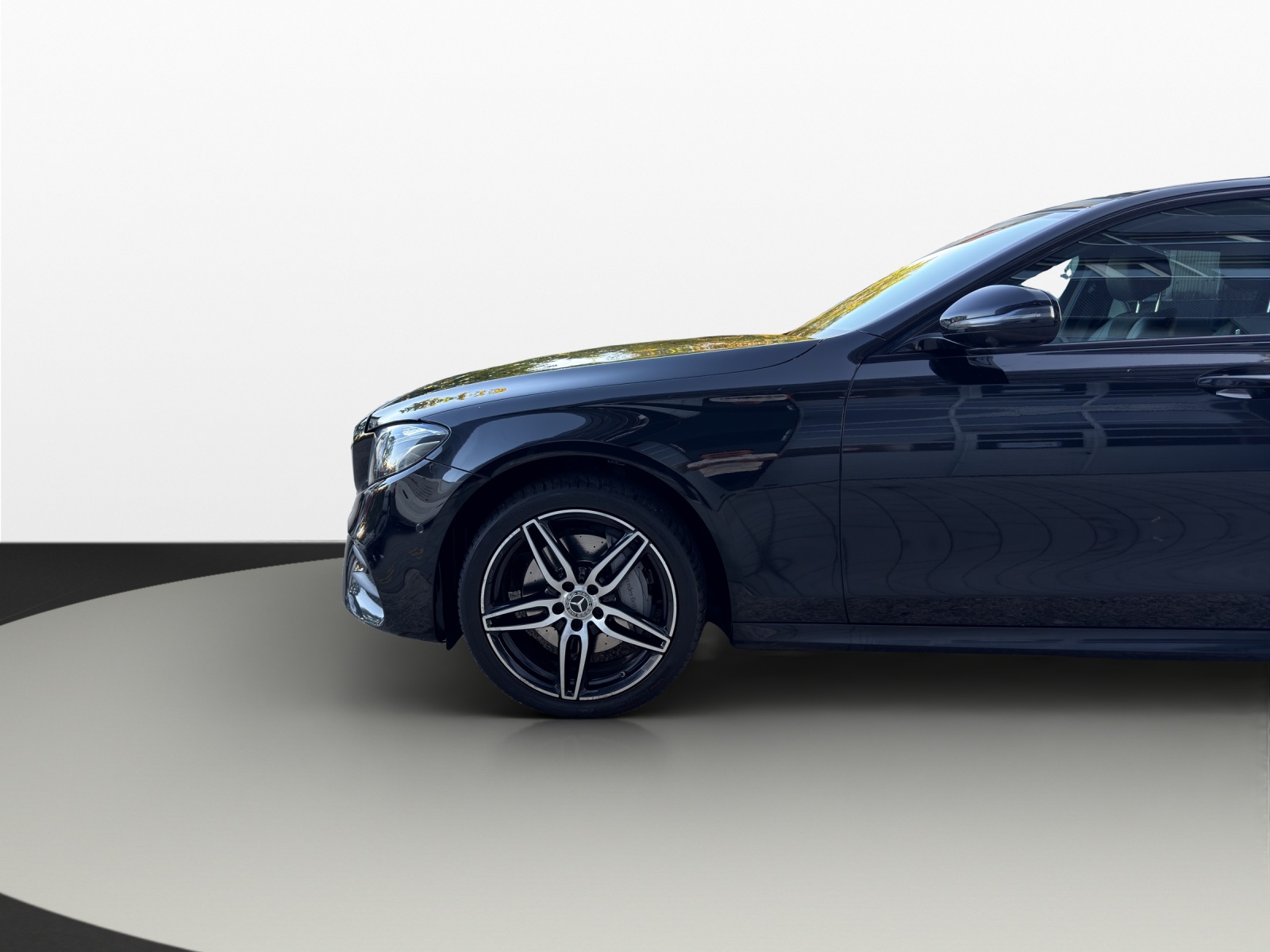 MERCEDES-BENZ E 200 AMG Line 4Matic 9G-Tronic-image-20