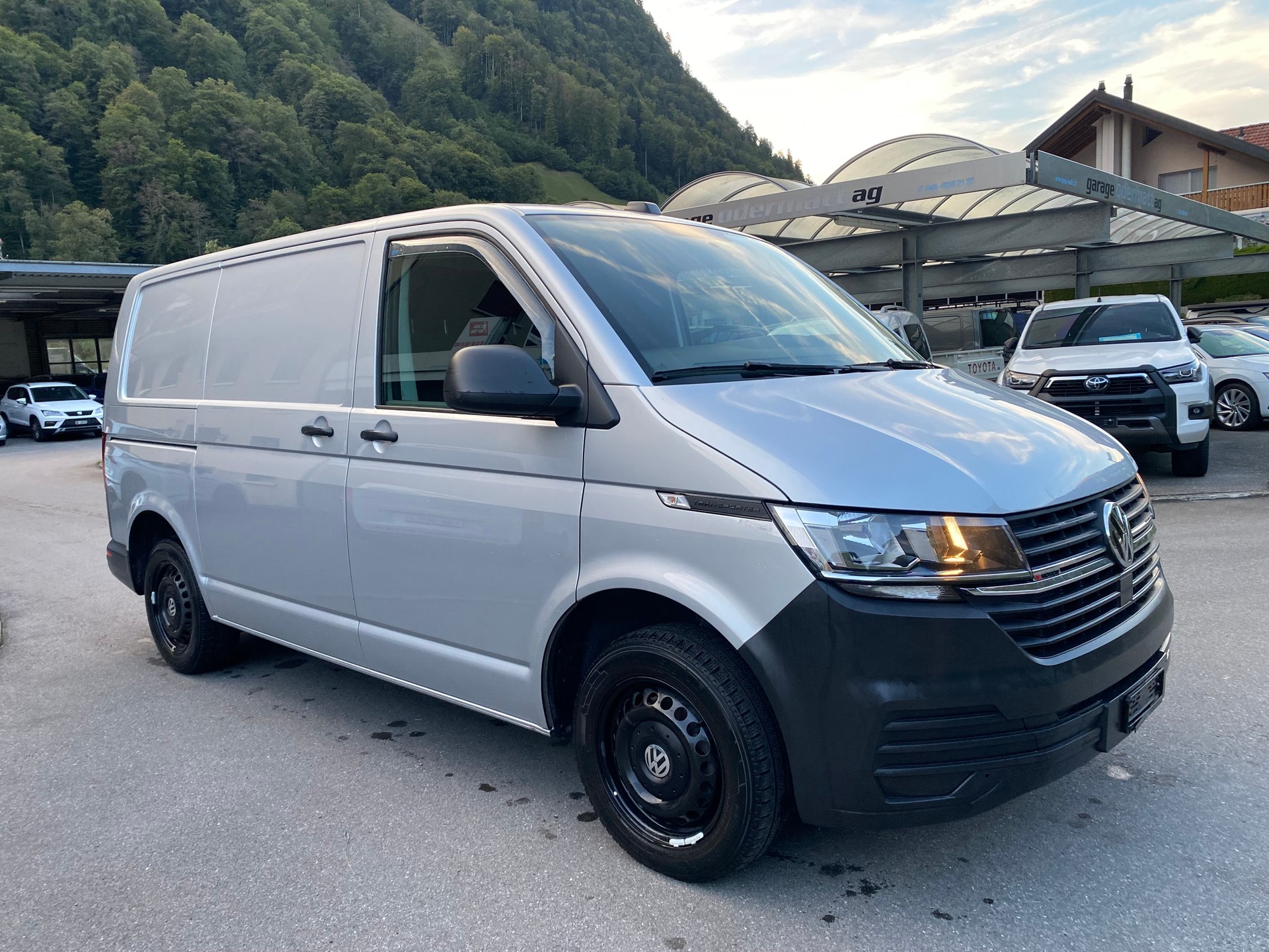 VW T6.1 2.0 TDI 4Motion DSG-image-14
