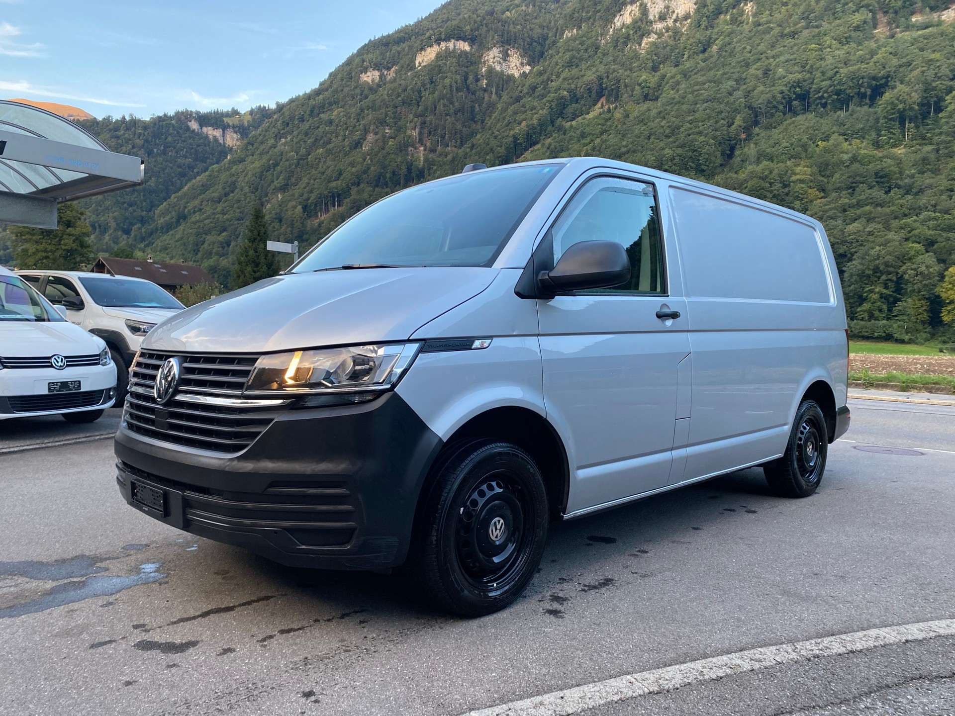VW T6.1 2.0 TDI 4Motion DSG-image-1