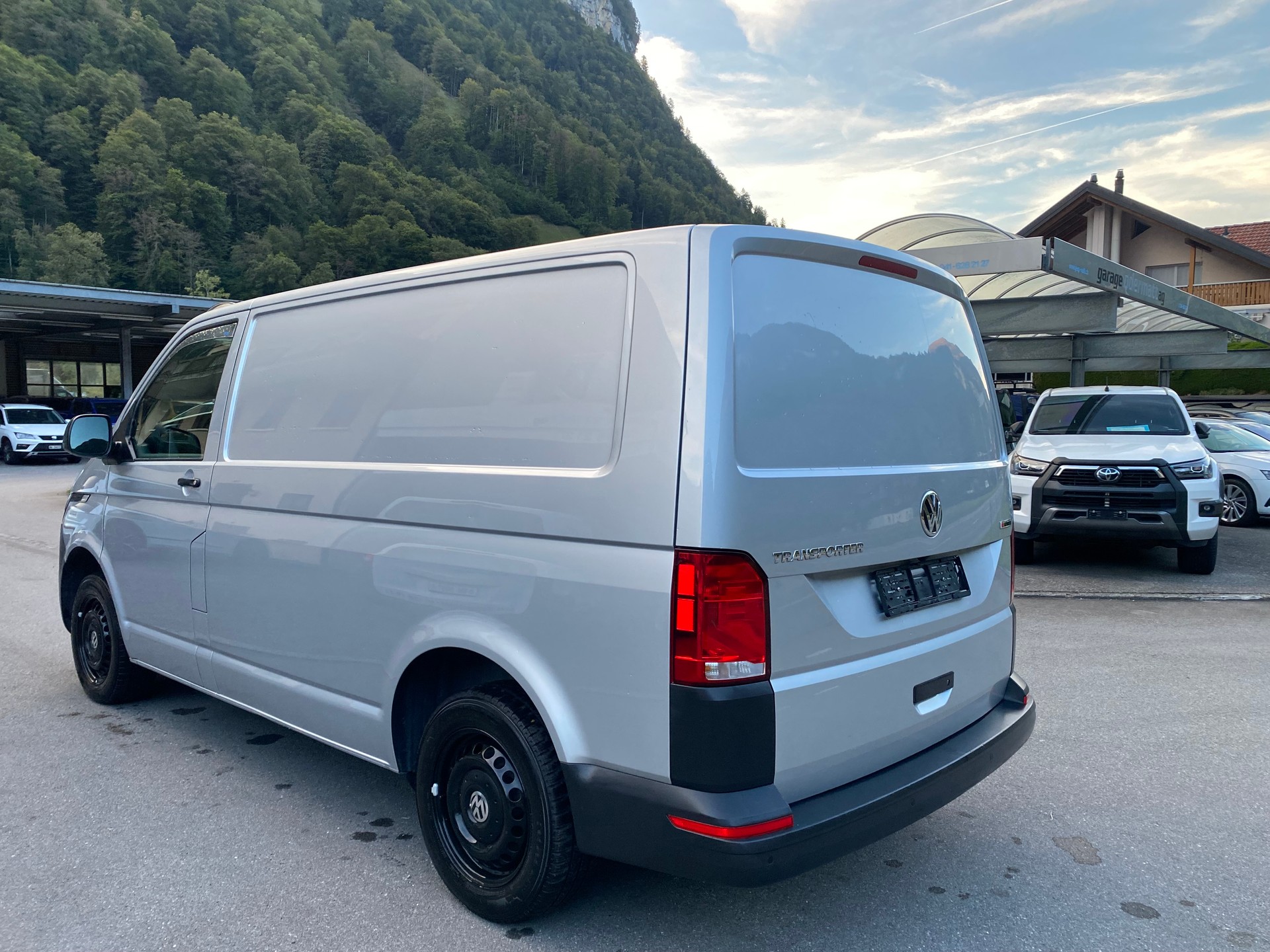 VW T6.1 2.0 TDI 4Motion DSG-image-10