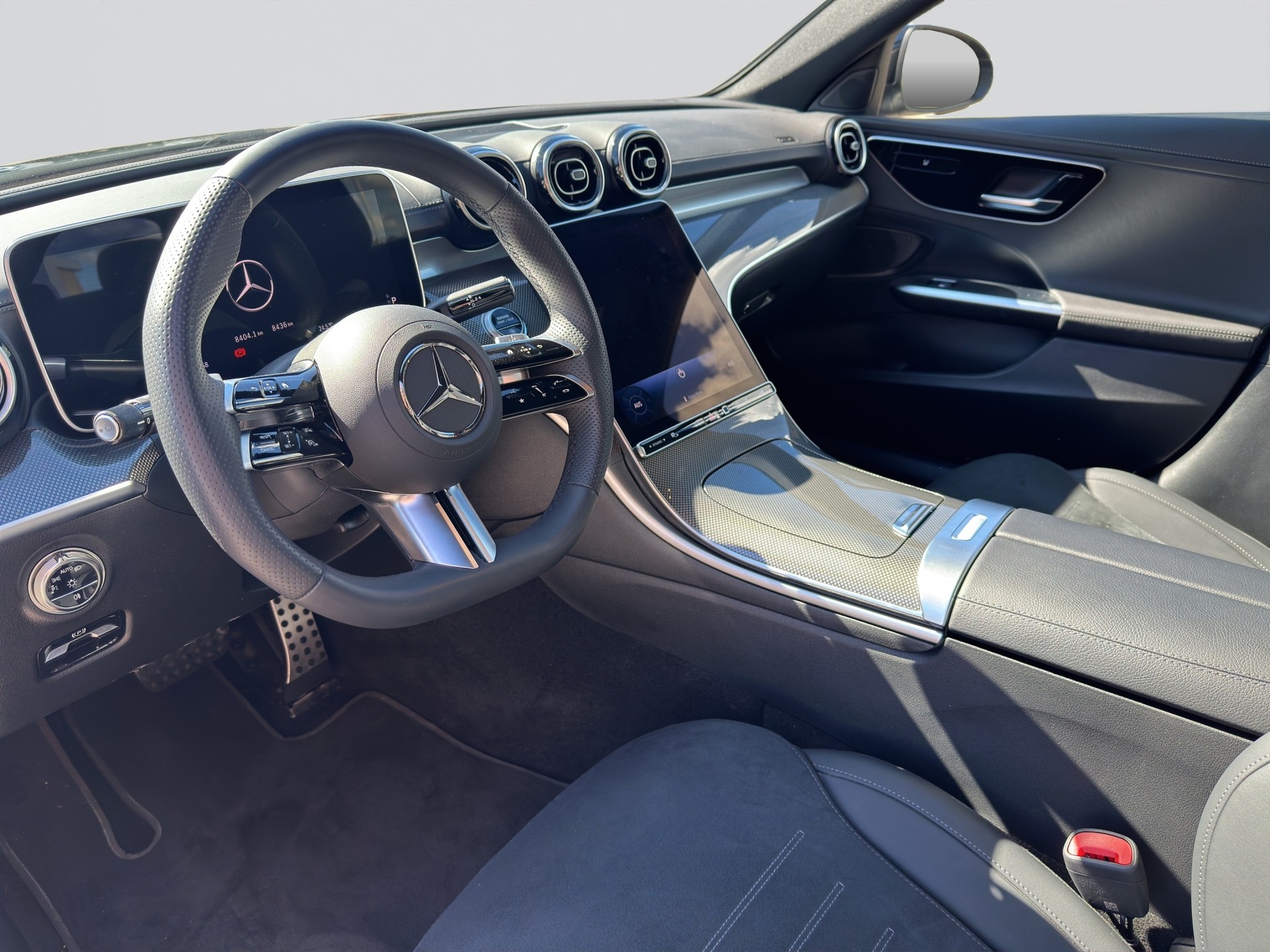 MERCEDES-BENZ C 300 AMG Line-image-6
