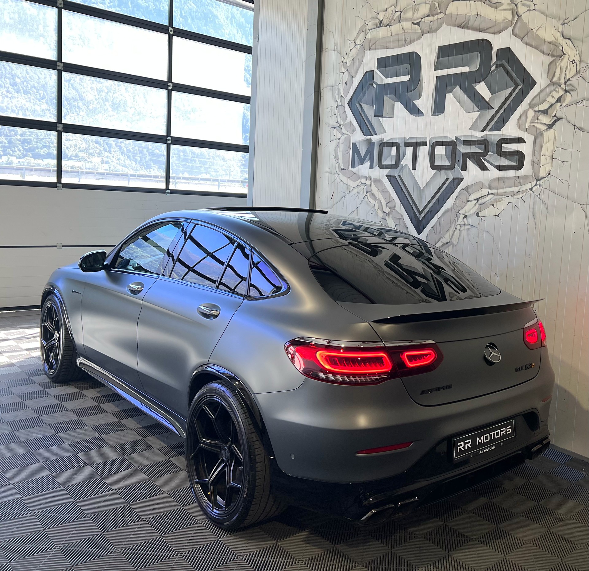 MERCEDES-BENZ GLC Coupé 63 S AMG Edition 1 4Matic 9G-Tronic-image-2
