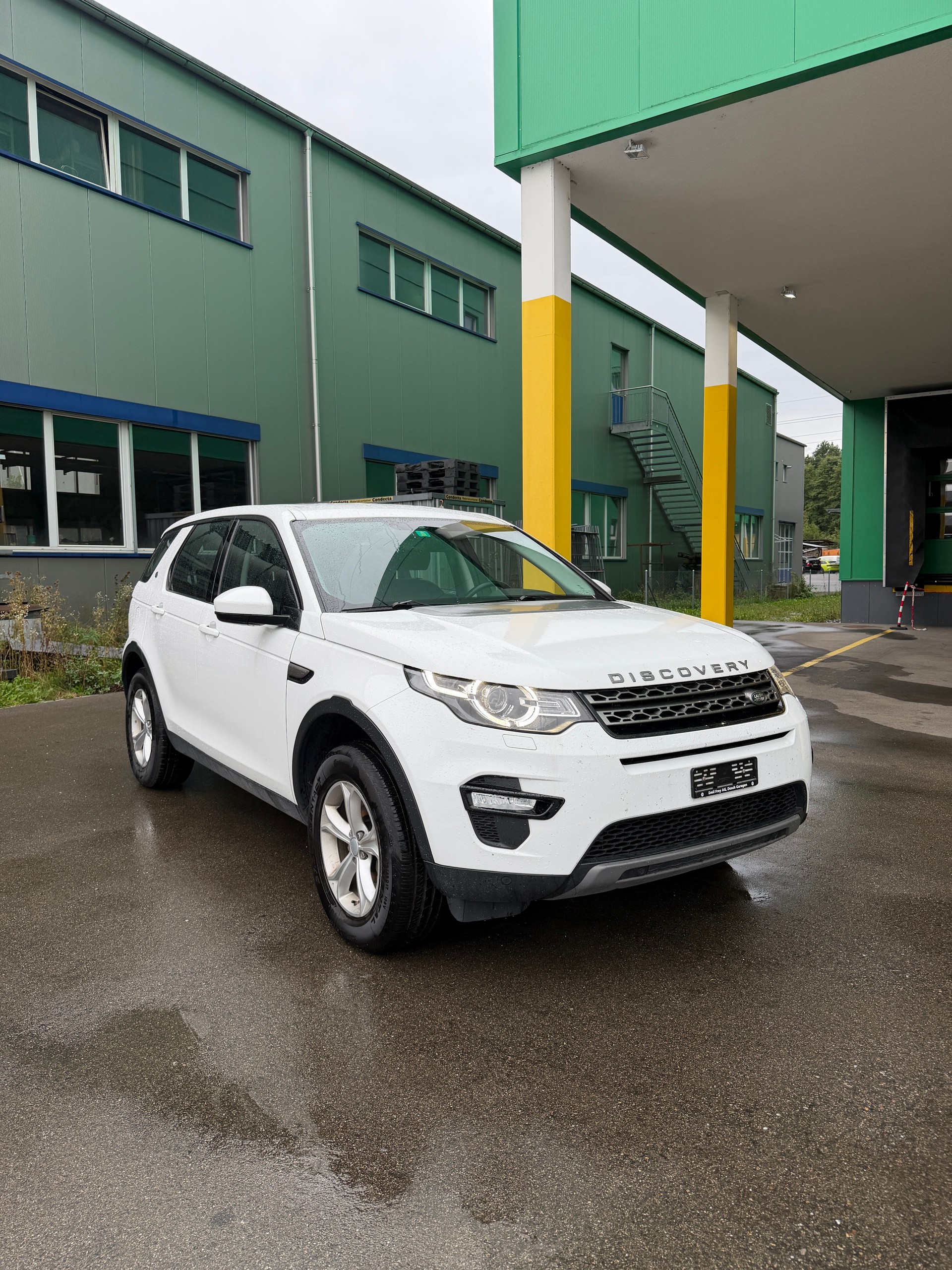 LAND ROVER Discovery Sport 2.0 TD4 Pure AT9-image-0